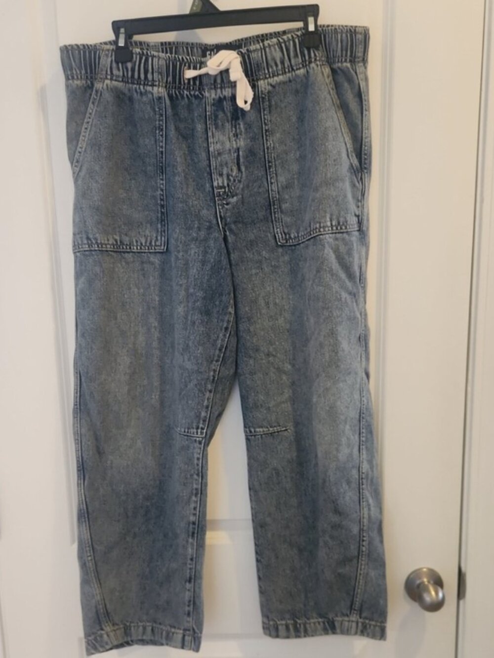 GAP Women's Light Wash Relaxed Drawstring Barrel Jeans - Picture 7 of 11